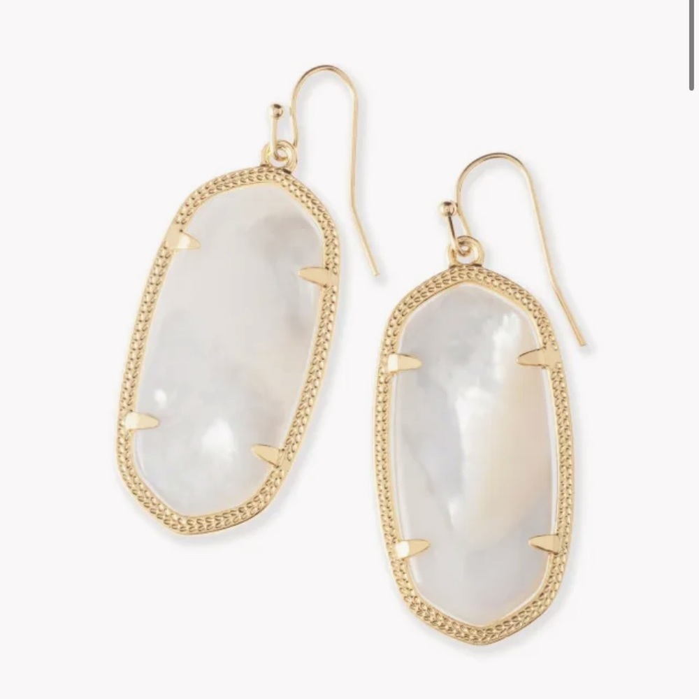 Kendra Scott mother off pearl Elle gold drop earrings.
